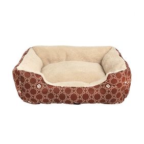 Cama Cuadrada Pawise Roja 55 Cm